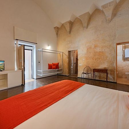 Bed and Breakfast Palazzo Persone Dimora Storica Lecce Exterior foto