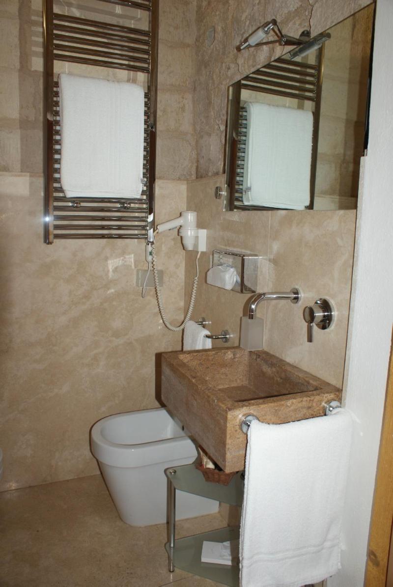 Bed and Breakfast Palazzo Persone Dimora Storica Lecce Exterior foto