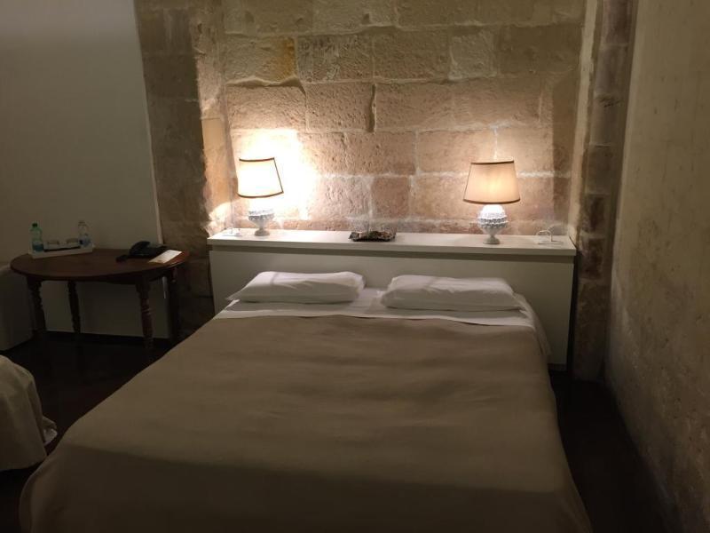 Bed and Breakfast Palazzo Persone Dimora Storica Lecce Exterior foto