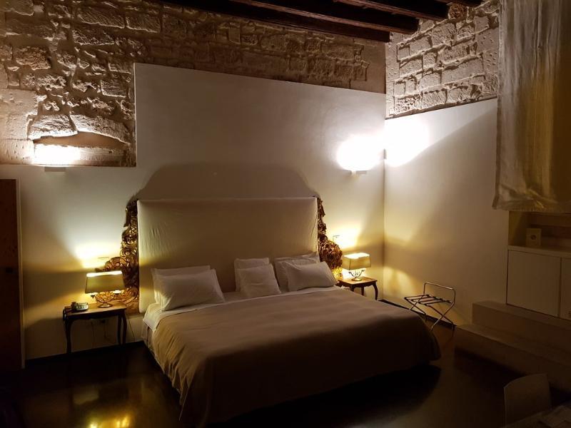 Bed and Breakfast Palazzo Persone Dimora Storica Lecce Exterior foto