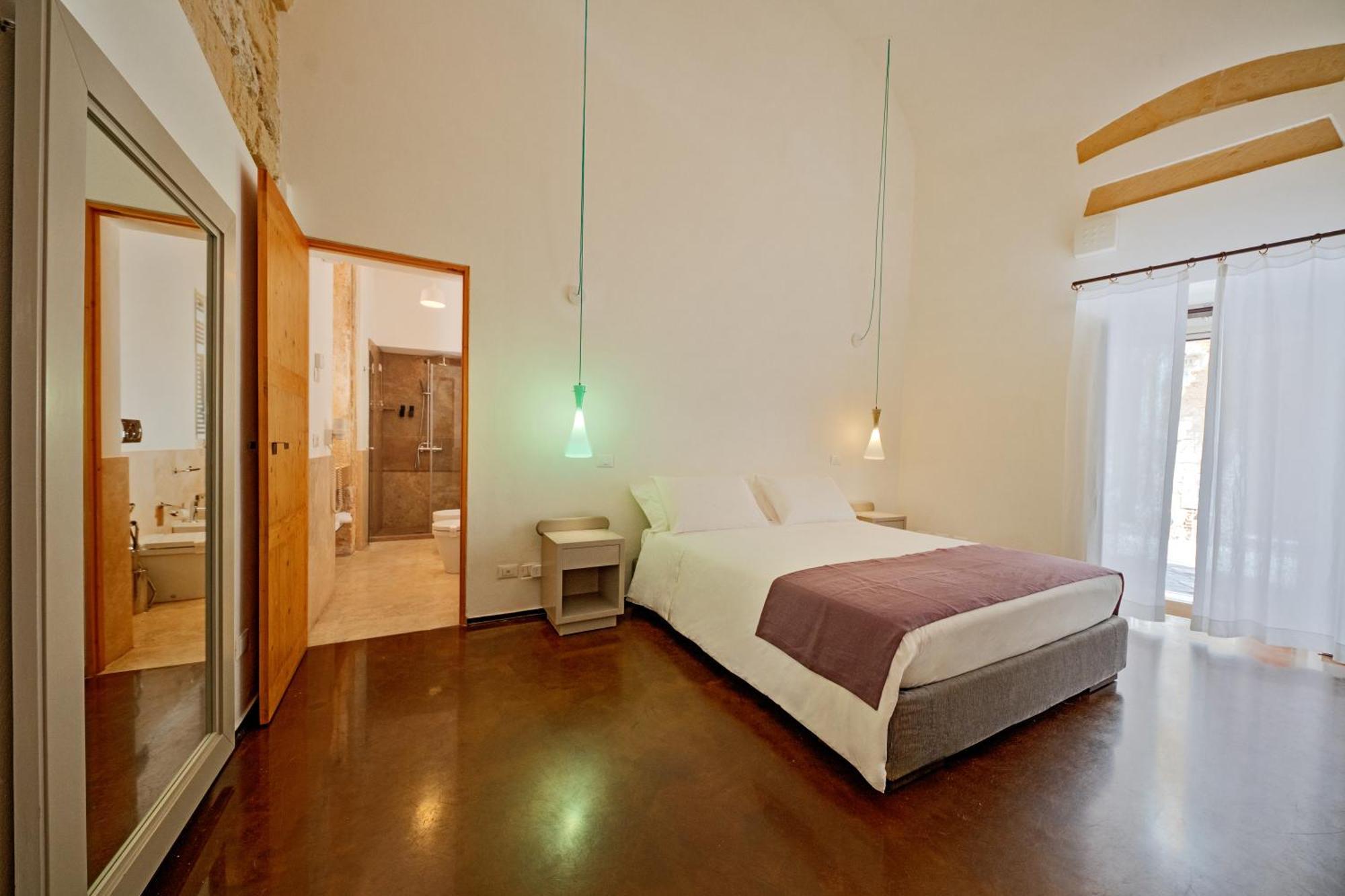 Bed and Breakfast Palazzo Persone Dimora Storica Lecce Exterior foto