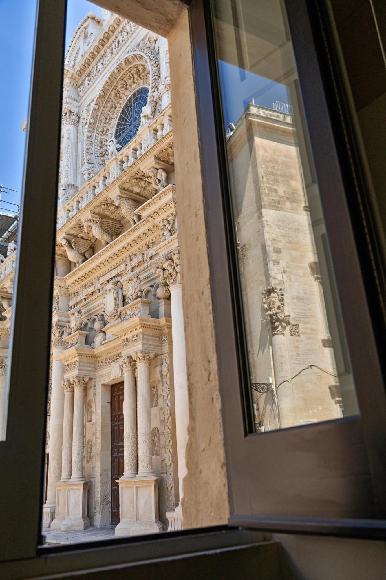 Bed and Breakfast Palazzo Persone Dimora Storica Lecce Exterior foto