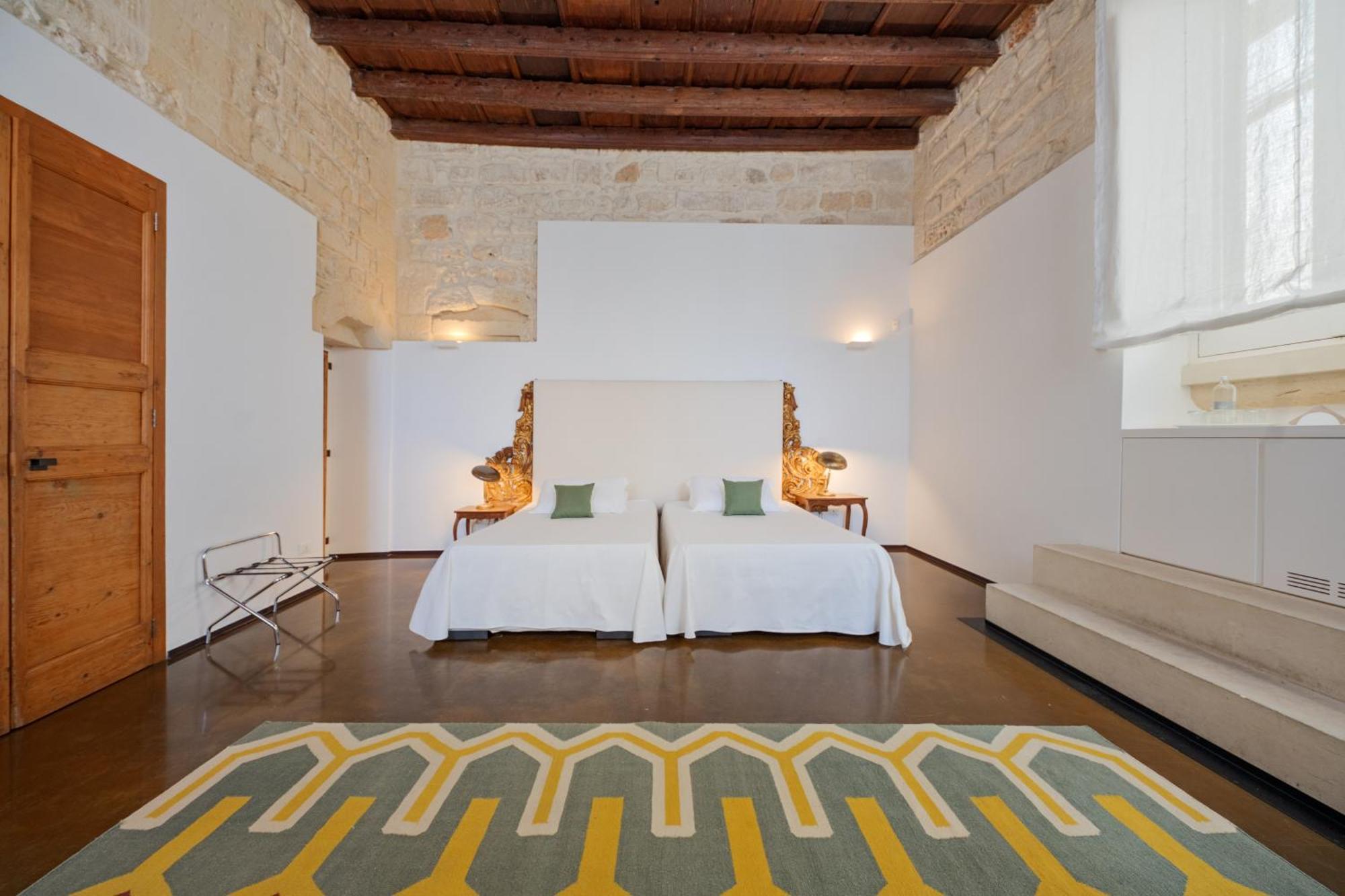 Bed and Breakfast Palazzo Persone Dimora Storica Lecce Exterior foto