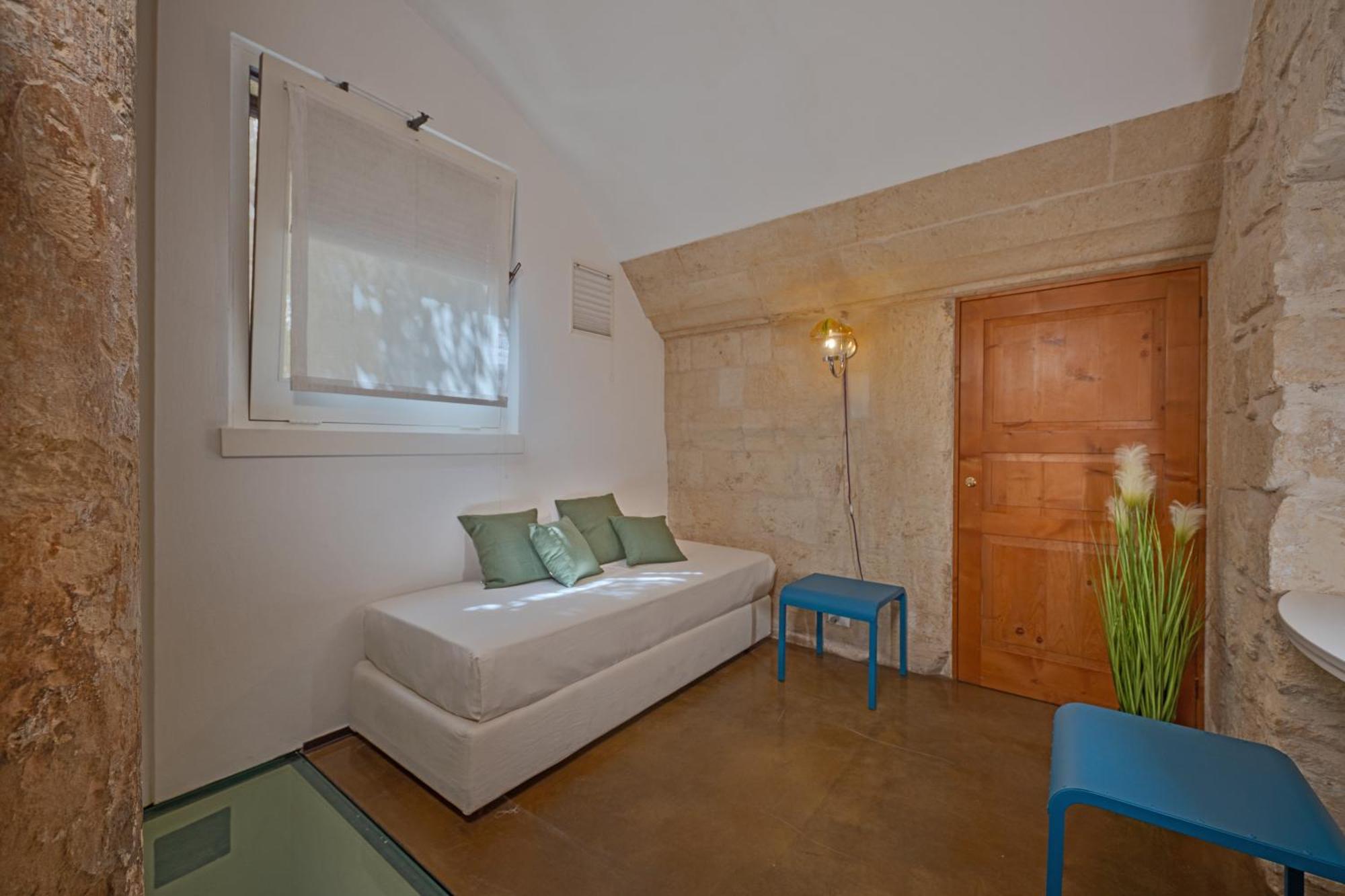 Bed and Breakfast Palazzo Persone Dimora Storica Lecce Exterior foto